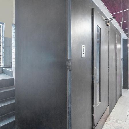 Oyo 71397 Hotel Guru Mumbai Kültér fotó