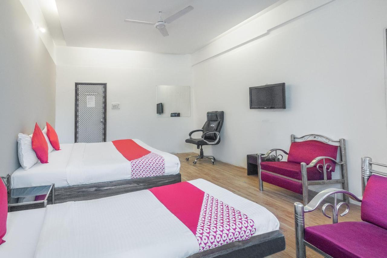 Oyo 71397 Hotel Guru Mumbai Kültér fotó