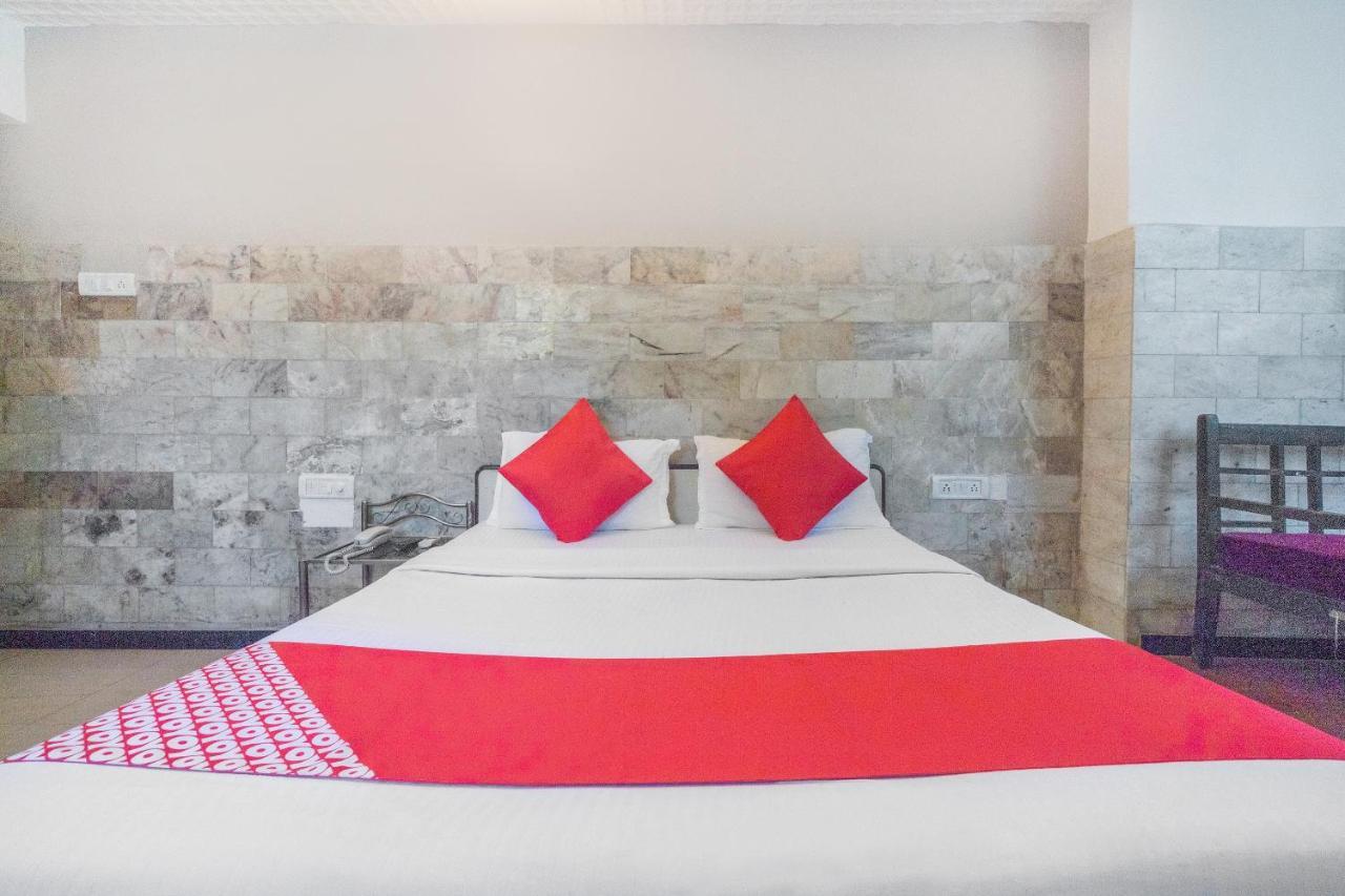 Oyo 71397 Hotel Guru Mumbai Kültér fotó